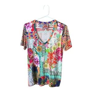 Johnny Was V Neck tee